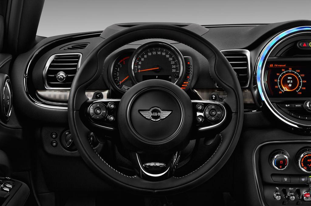 MINI Clubman (Baujahr 2017) Cooper SD 5 Türen Lenkrad