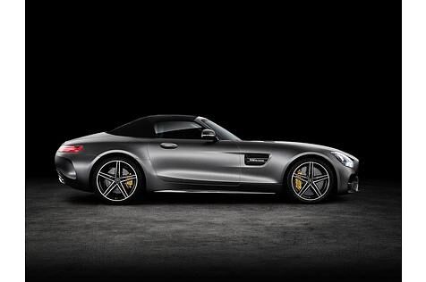 Mercedes AMG GT Roadster - das Dach besteht aus Magnesium mit einem Stoffüberzug