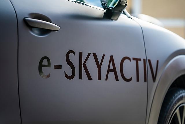 Die Technik des Mazda MX-30 ist noch in einem CX-30 untergebracht