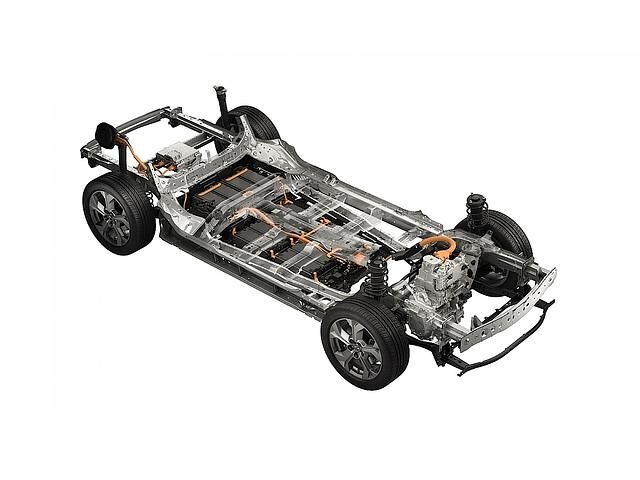 So sieht es im Mazda MX-30 unten rum aus