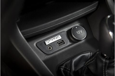 Beim Top-Model gibt es Ford Sync inklusive USB-Anschluss