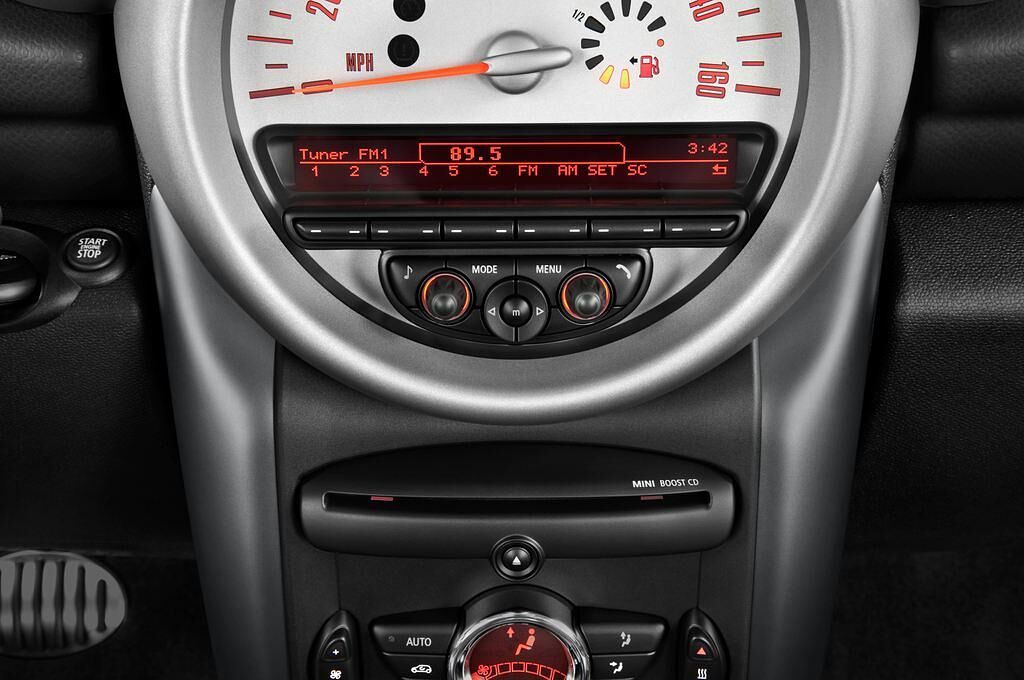 MINI Countryman (Baujahr 2014) Cooper S 5 Türen Radio und Infotainmentsystem