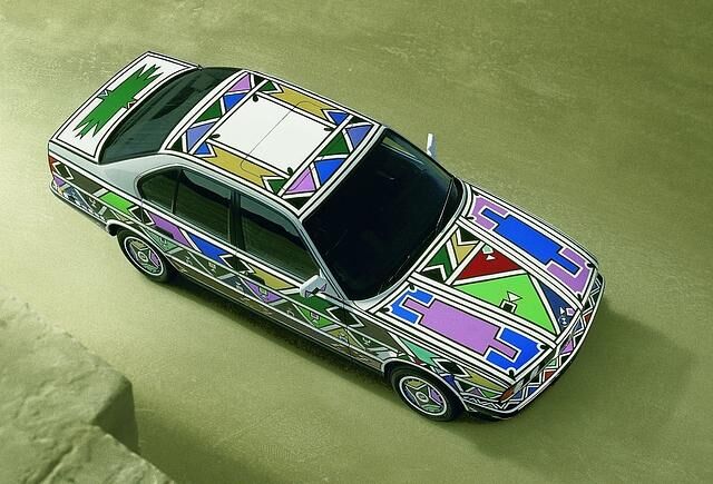 BMW 525i Esther Mahlangu - Artcar