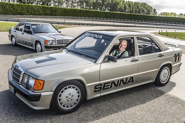 Mercedes 190 E 2.3-16 Senna Lauda 2019
