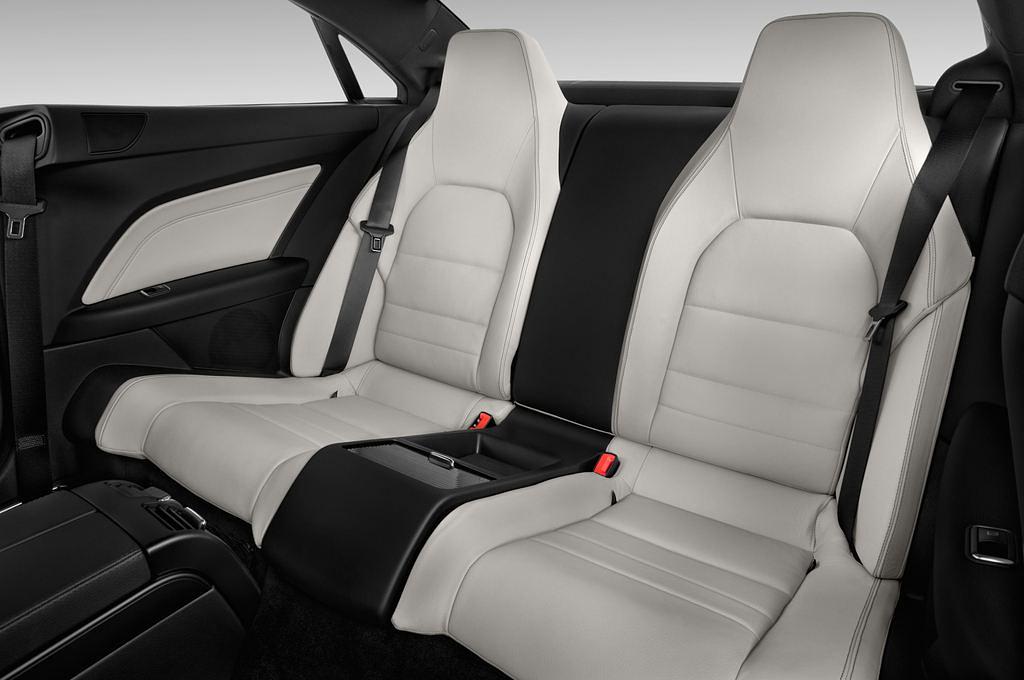 Mercedes E-Class (Baujahr 2014) - 2 Türen Rücksitze