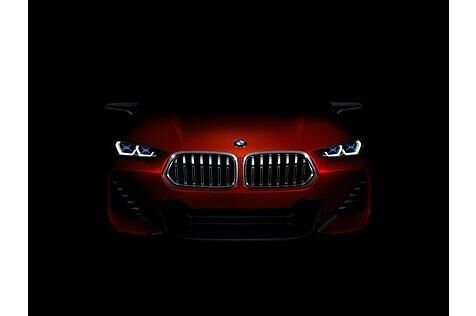 BMW Concept X2 - LED-Scheinwerfer blicken nach vorn