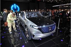 Elektromobile auf dem Pariser Salon - Stromaufwärts