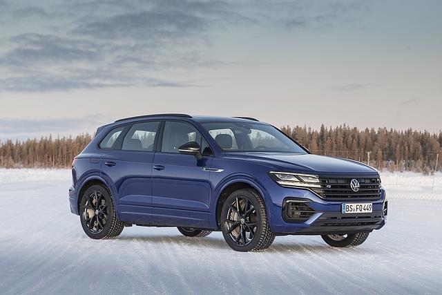 Der VW Touareg Hybrid R hat 340 kW / 462 PS