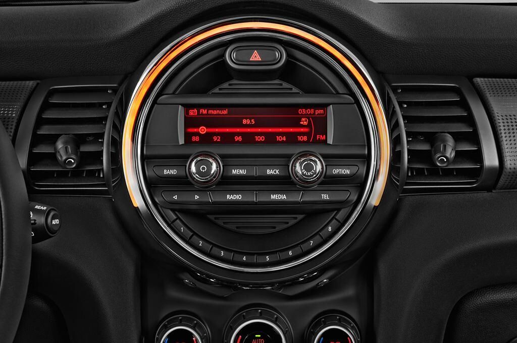 MINI MINI (Baujahr 2014) 1.5 COOPER 3 Türen Radio und Infotainmentsystem