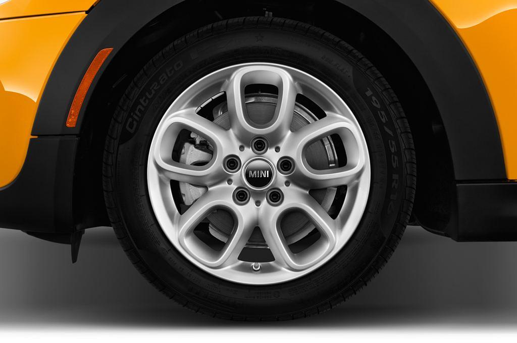 MINI MINI (Baujahr 2014) 1.5 COOPER 3 Türen Reifen und Felge