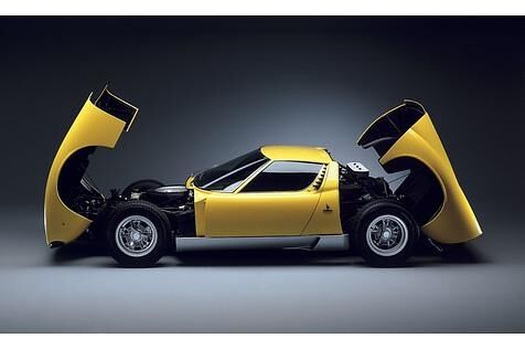 Auch der Lamborghini Miura kann Transformers