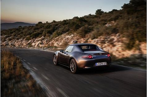 Mazda MX-5 RF 2.0 - 1.120 kg schwer