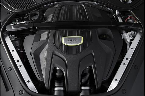 Der 2.9-Liter-V6-Biturbo hat 243 kW / 330 PS