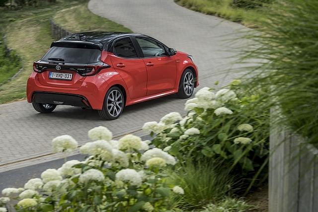 Das Gewicht des Toyota Yaris Hybrid beläuft sich auf 1.105 Kilogramm