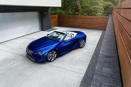 Lexus LC Cabriolet Sondermodell   - Blau-weiße Impressionen