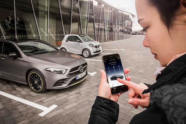 Kern des App-Angebots des Fahrzeugherstellers ist die „Mercedes Me“-App