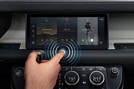 Neue Bedientechnik von Jaguar  - Berührungslos tatschen