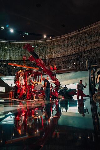 Umzug Mercedes Jellinek Reisewagen