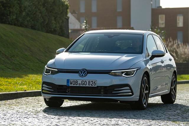 Der Diesel ist mit dieser Leistung aber auch durch und durch Mittelklasse und deshalb gewissermaßen perfekt für den Golf