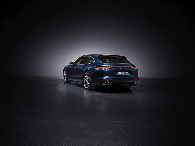 Porsche Panamera 2021