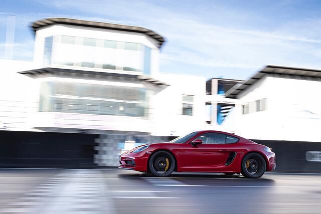 Der Cayman ist in der GTS-Version als Fahrzeug für gut betuchte Puristen
