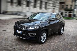 Jeep Compass 4xe - Familienkraxler