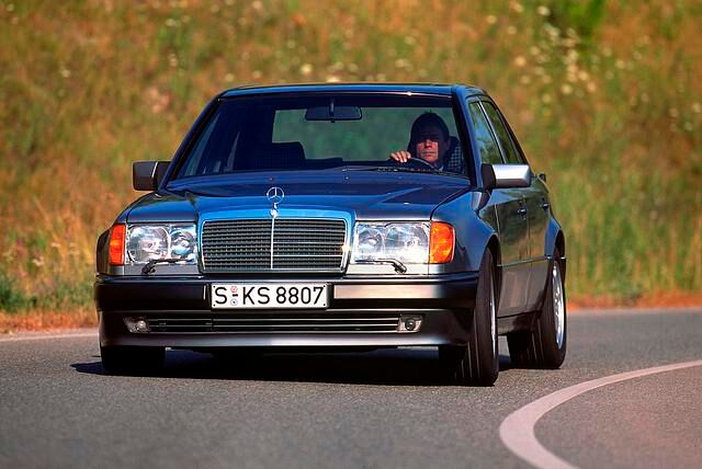 Tradition: 30 Jahre Mercedes-Benz 500 E (W124) - Porsches schnellster Stern