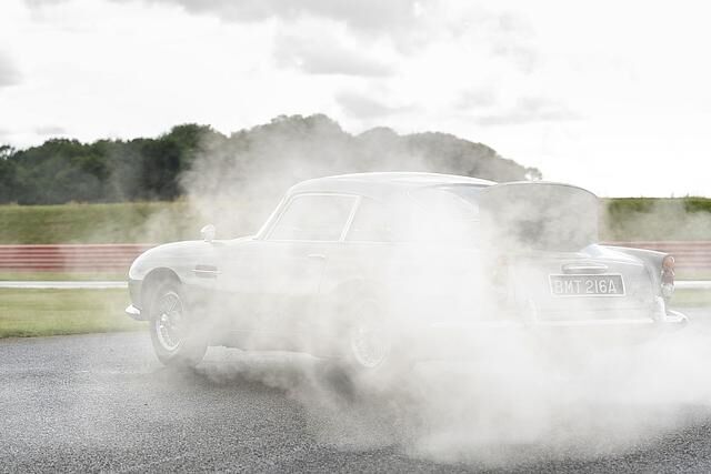 Aston Martin DB5 Goldfinger Continuation Car