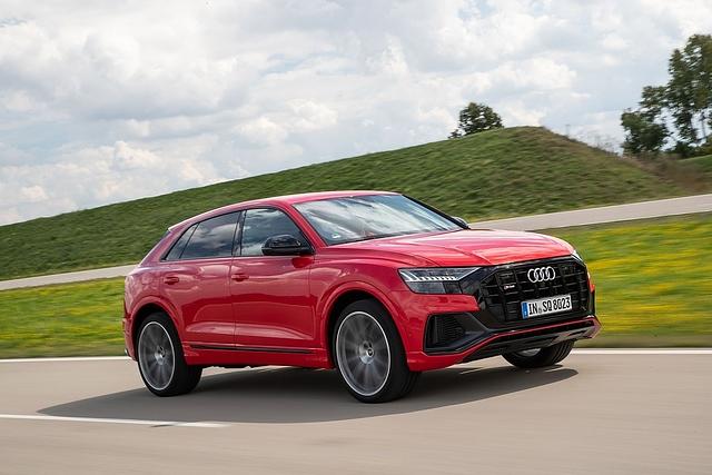 Der Audi SQ8 TFSI kostet aktuell mindestens 101.085,72 Euro