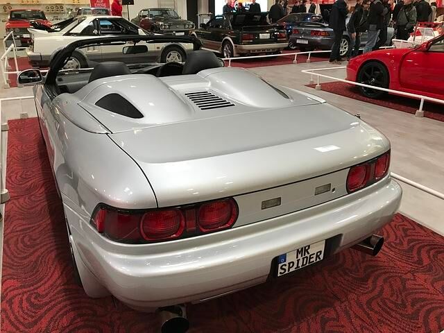 In der 1996 von TRD aufgelegten Sonderedition MR Spider legte Mister Two sogar seinen Targa-Bügel ab