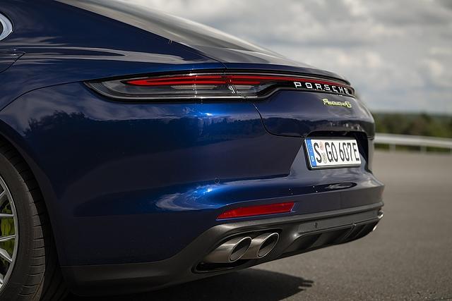 Porsche Panamera 4S E Hybrid
