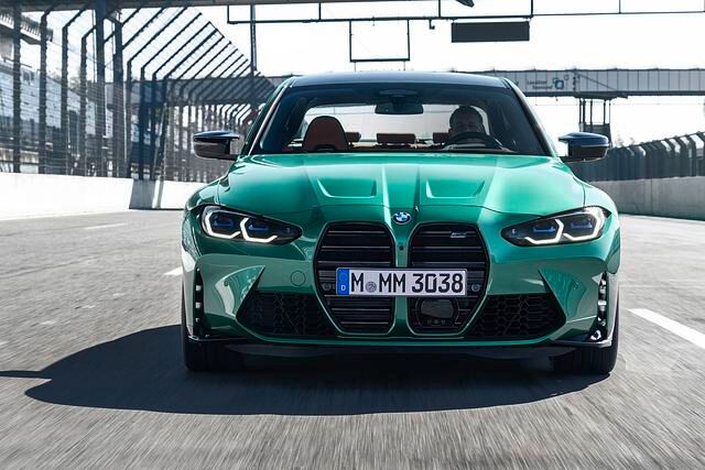 Auch die Limousine trägt die große Niere