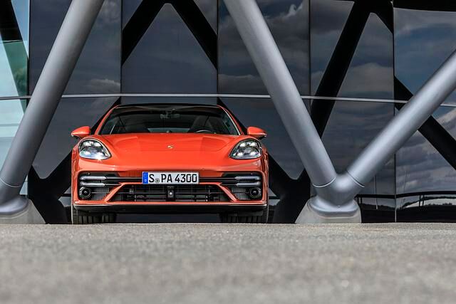 Der Panamera Turbo S kommt jetzt auf 463 kW/630 PS