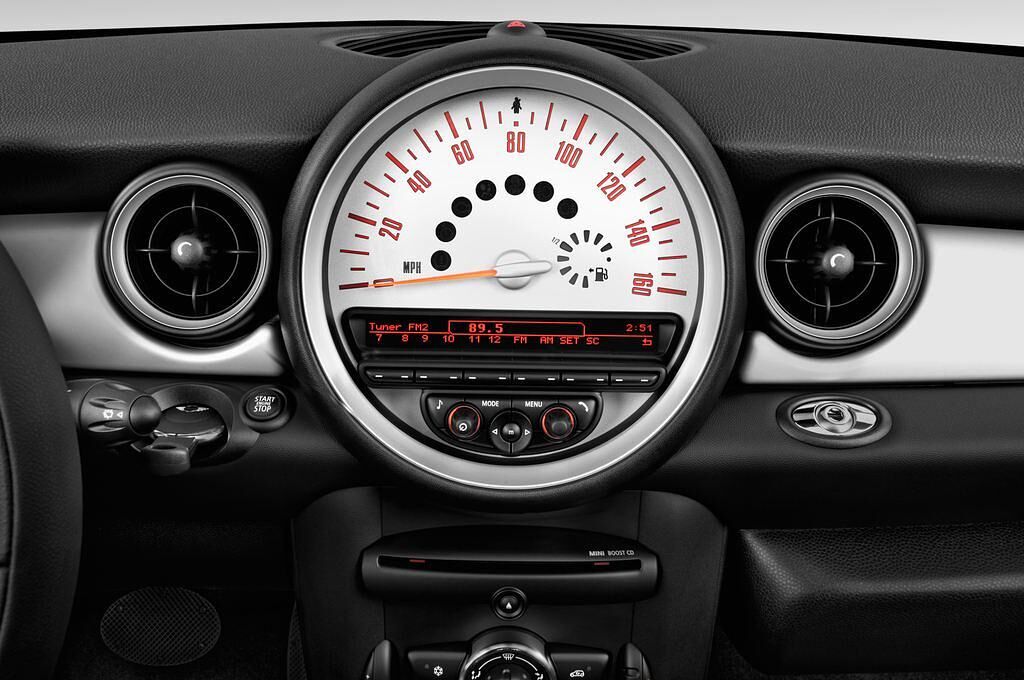 MINI Mini Roadster (Baujahr 2012) Cooper 2 Türen Radio und Infotainmentsystem