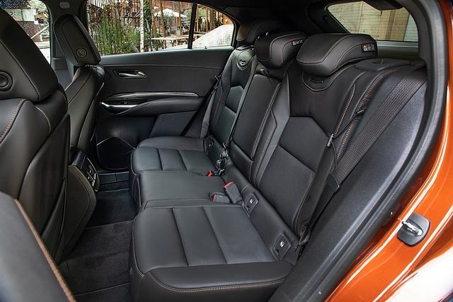 Cadillac XT4 350d