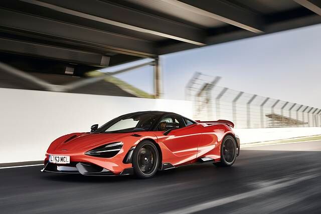 Der 765 LT ist perfektt abgestimmt und mit einer eindrucksvoll präzisen Lenkung gesegnet