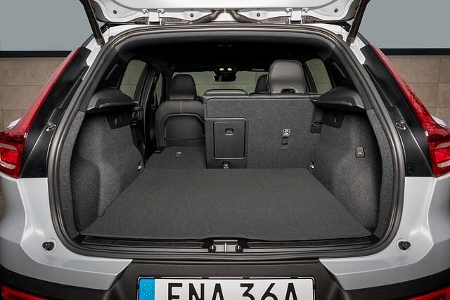 Das Platzangebot bleibt in der E-Version des XC40 übrigens voll erhalten