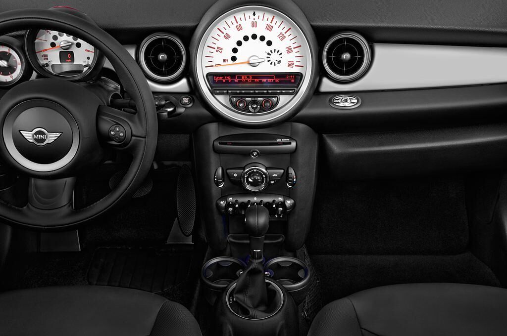 MINI Mini Roadster (Baujahr 2012) Cooper 2 Türen Mittelkonsole