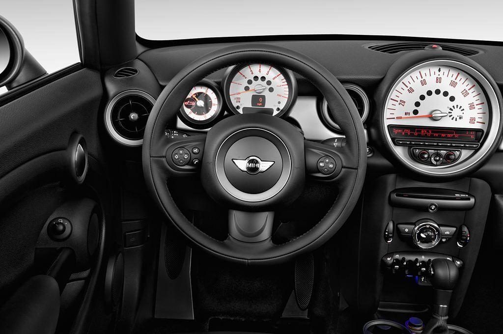 MINI Mini Roadster (Baujahr 2012) Cooper 2 Türen Lenkrad