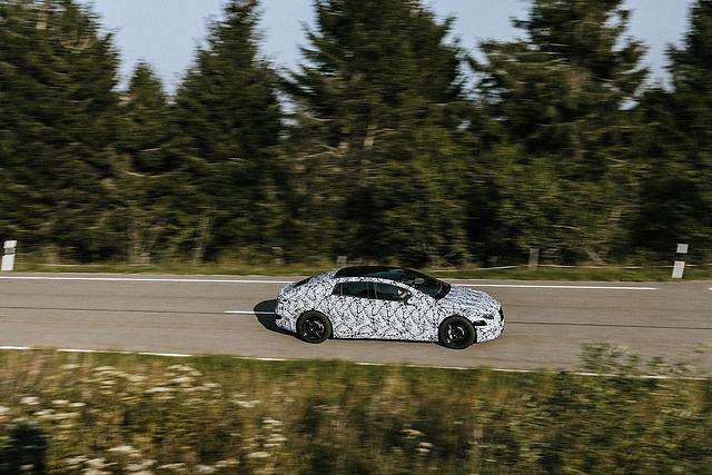 Der Gasfuß ist Klaviatur des modernen Automobil-Sounds