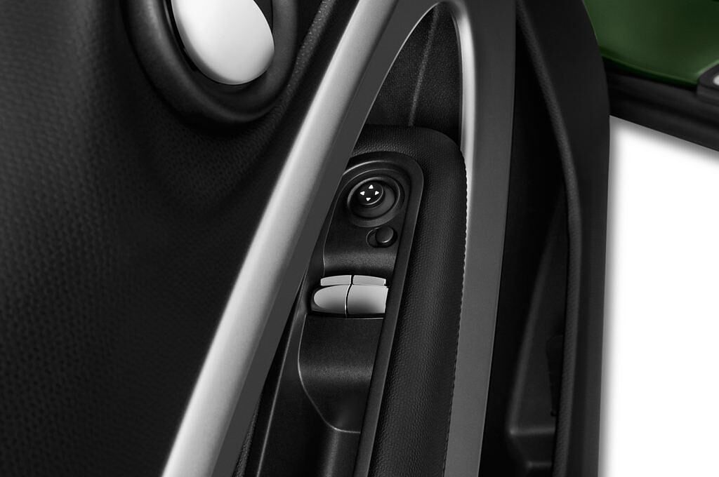 MINI Paceman (Baujahr 2015) Cooper 3 Türen Bedienungselemente Tür