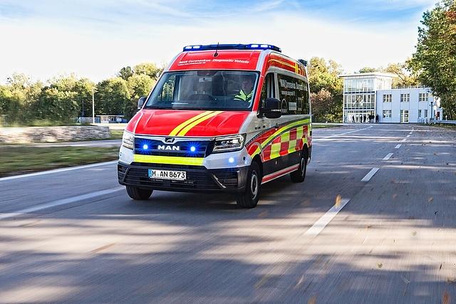 Die Basis für das Corona Testmobil ist ein MAN TGE mit 177 PS und Achtgangautomatik