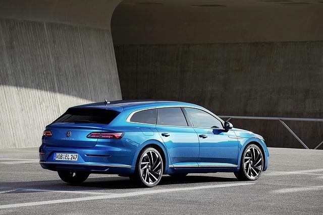 Der VW Arteon Shooting Brake 2.0 TDI ist bis zu 233 km/h schnell