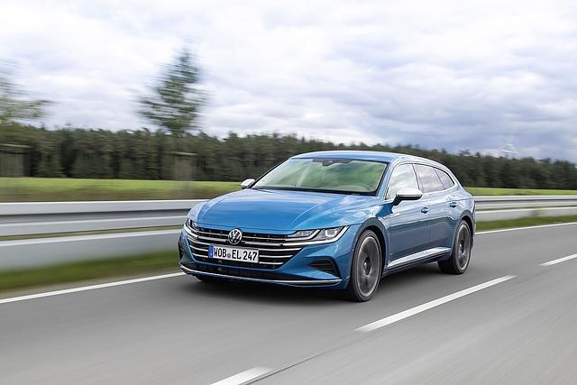 Der VW Arteon Shooting Brake stellt den Fahrer vor wenig Probleme