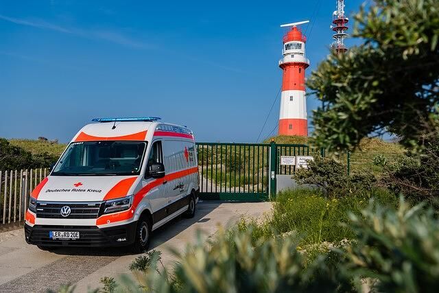 Erster Elektro-Rettungswagen im Einsatz  - Unter Strom zum Einsatz 