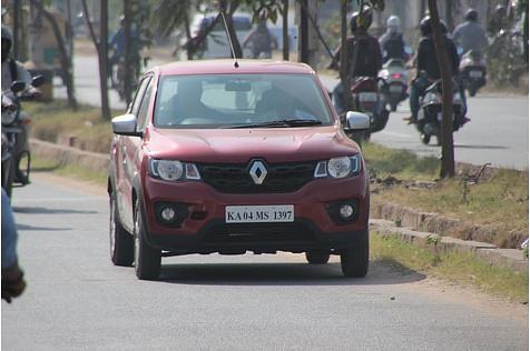 Der Renault Kwid tritt mit dem Einliter-Motor quirlig an