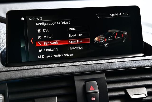 Natürlich kann man den BMW M2 CS nach seinen Wünschen konfigurieren