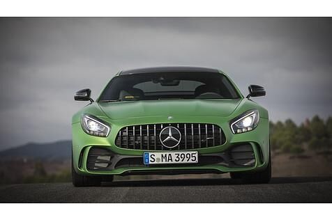 Der neue Mercedes-AMG GT R ist 4,55 Meter lang,...