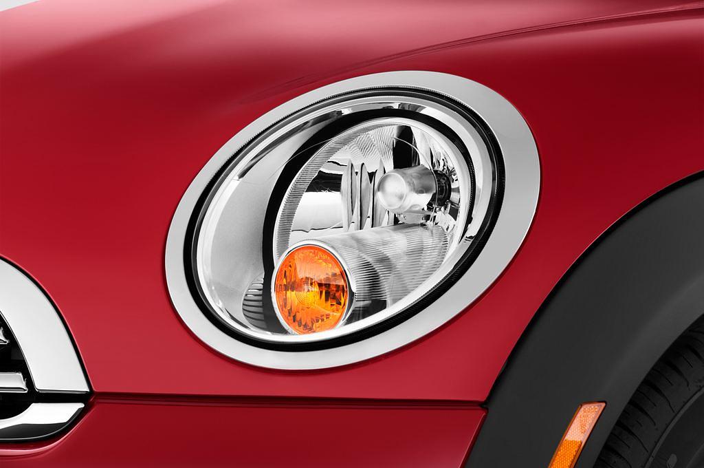 MINI MINI (Baujahr 2011) Cooper 3 Türen Scheinwerfer