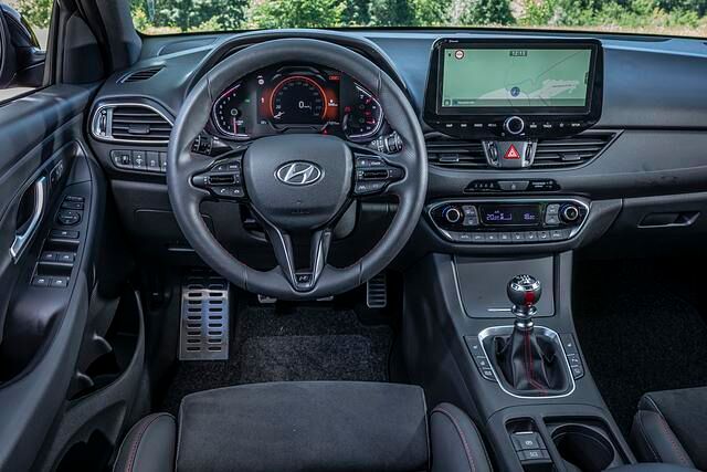In der Version N-Line präsentiert sich der neue i30 edel und sportlich